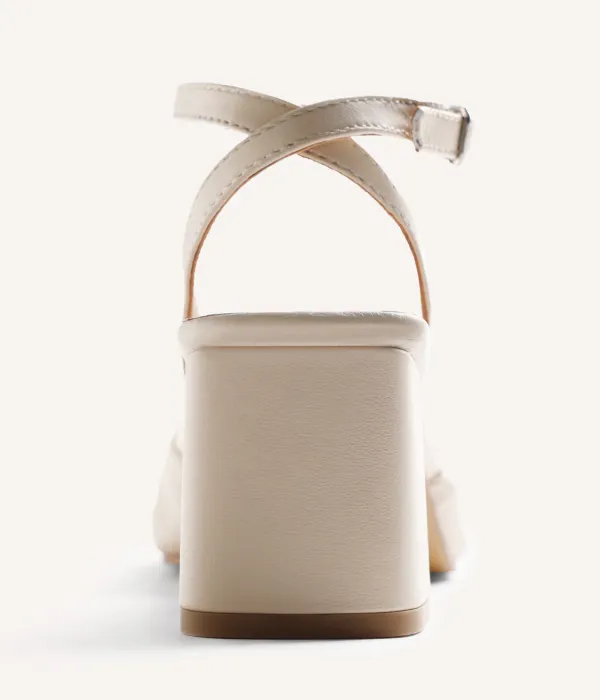 Vivienne White Vivienne White