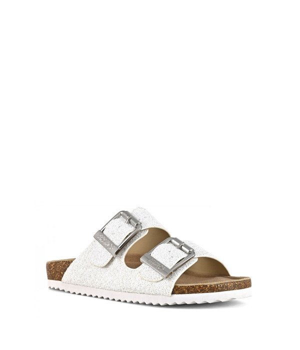 Chillax White
