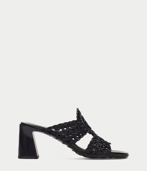 Gala Black        