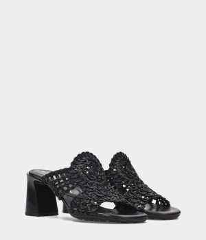 Gala Black        