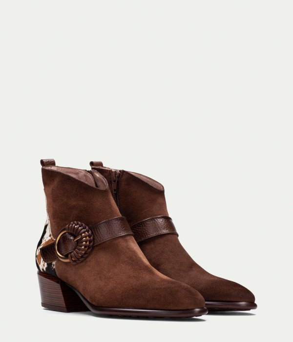 Novara Tenebris Brown Pony