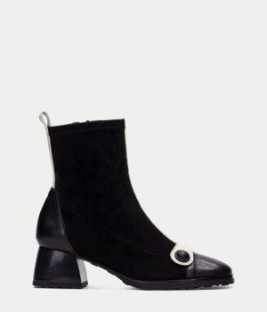 Contrast Charm Contrast Charm